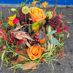 Blumengesteck herbstlich (ausgeliefert am 11. Oktober 2024 in Grosshöchstetten)